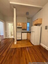 1197 Commonwealth Ave in Boston, MA - Building Photo - Building Photo