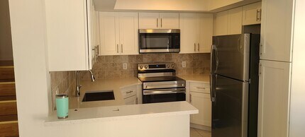 6178 Seven Springs Blvd in Greenacres, FL - Foto de edificio - Building Photo