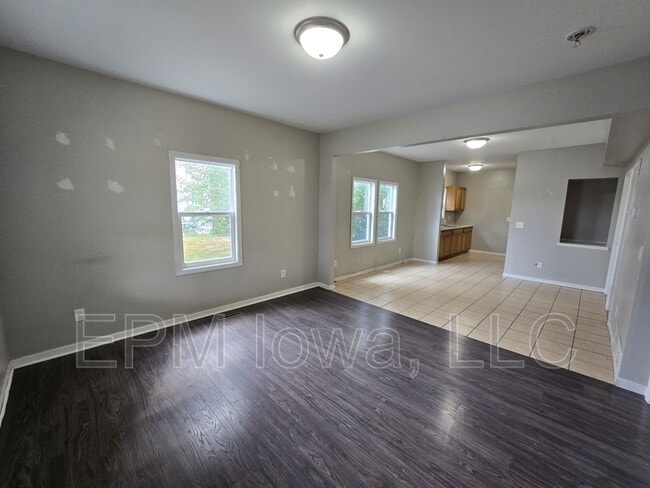 property at 1650 Ellis Blvd NW