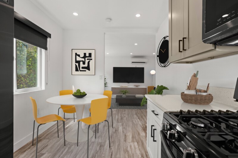 2511 Pennsylvania Ave, Unit 1 in Los Angeles, CA - Building Photo