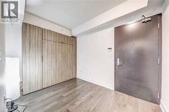 955 Bay St. in Toronto, ON - Building Photo - Building Photo