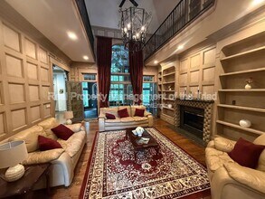 10 Postbridge Ct in Greensboro, NC - Building Photo - Building Photo