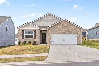 1136 Woodbridge Blvd in Lebanon, TN - Building Photo - Building Photo