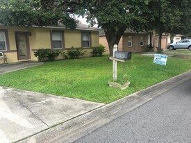 409 Red Hawk Loop in Winter Haven, FL - Building Photo