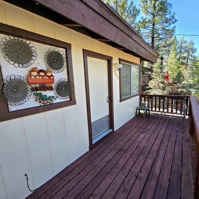 1440 Malabar Way in Big Bear, CA - Building Photo - Building Photo