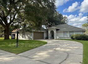 1004 Stout Ct in Oviedo, FL - Building Photo