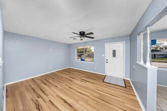 4659 NW Ozmun Ave in Lawton, OK - Building Photo - Building Photo