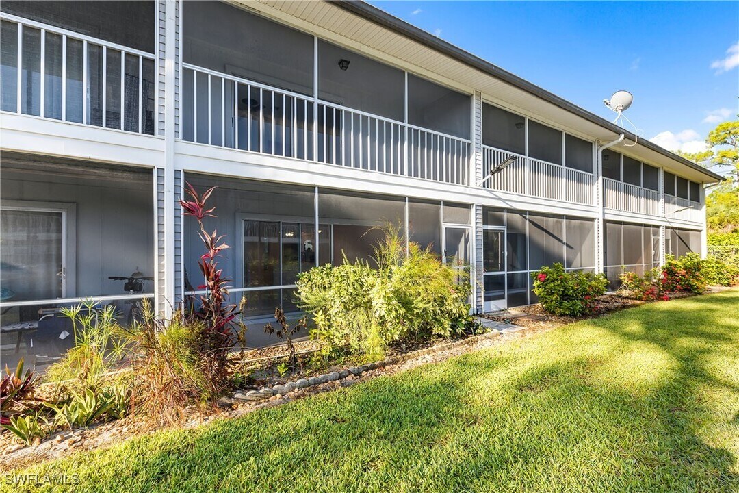 25500 Cockleshell Dr in Bonita Springs, FL - Building Photo