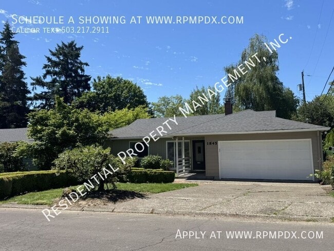 property at 1845 SW Hicrest Ave