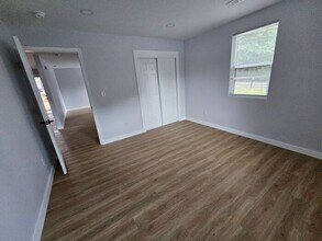 615 E Saunders Ave in Newton, NC - Building Photo - Building Photo