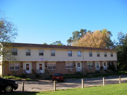 2217 23rd St in Rockford, IL - Building Photo