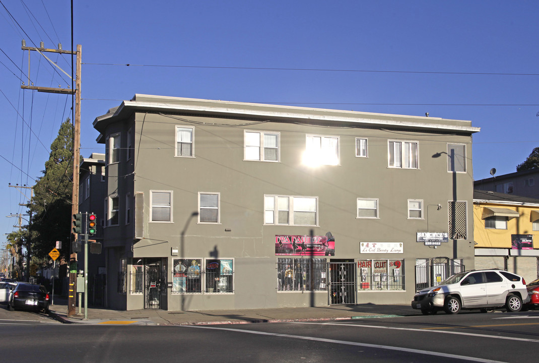 2601-2605 High St in Oakland, CA - Building Photo