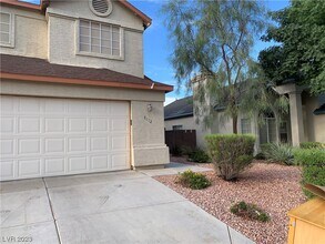 8112 Sunset Mill Dr in Las Vegas, NV - Building Photo - Building Photo