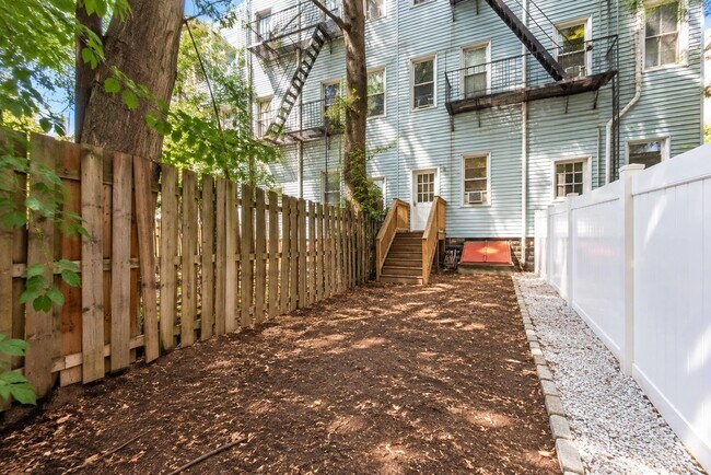 80 Webster Ave