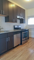 1930 W Winona St, Unit 3 in Chicago, IL - Building Photo