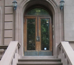 129 W 69th St in New York, NY - Foto de edificio - Building Photo