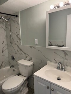 567 Armstrong Ave in Staten Island, NY - Building Photo