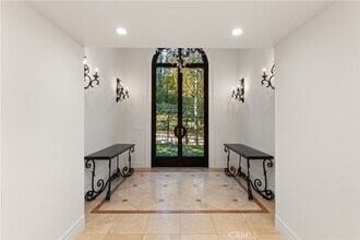 8152 Tianna Rd in Los Angeles, CA - Building Photo - Building Photo