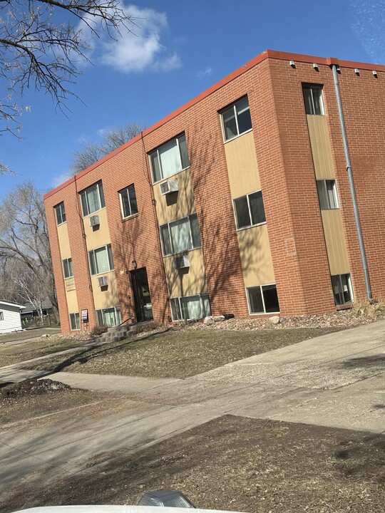 331 16th St S, Unit 3 in Moorhead, MN - Building Photo