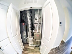 1022 Hancock St, Unit 207 in Quincy, MA - Building Photo - Building Photo