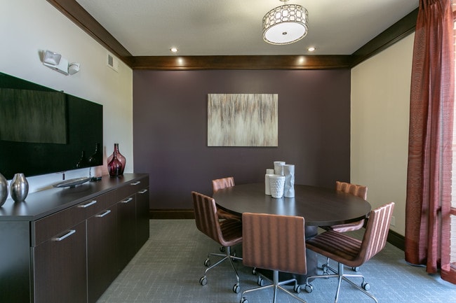 The Four in Jacksonville, FL - Building Photo - Building Photo