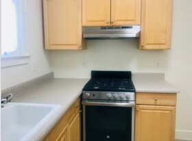 1810 Euclid, Unit 22 in Berkeley, CA - Building Photo