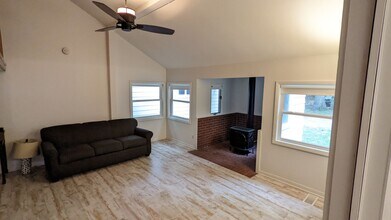 935 N Scenic Dr in Muskegon, MI - Building Photo - Building Photo