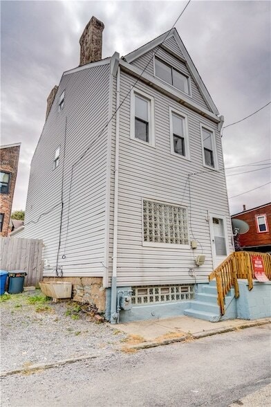 5264 Dresden Wy in Pittsburgh, PA - Foto de edificio - Building Photo