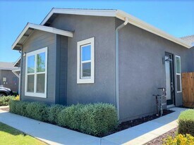 2324 Aviles, Unit NA in Merced, CA - Building Photo