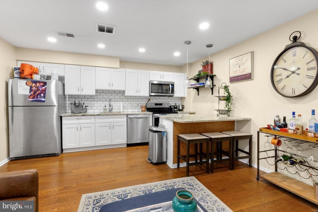 306 W Wildey St in Philadelphia, PA - Building Photo