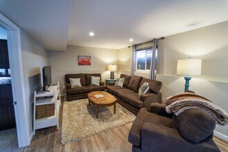 809 Pioneer Ln in Colorado Springs, CO - Building Photo - Building Photo