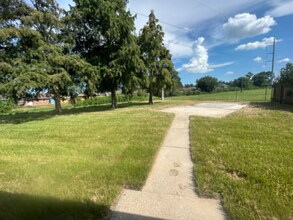 3221 Jupiter Dr in Chalmette, LA - Building Photo - Building Photo