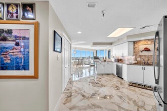 320 Harbor Blvd in Destin, FL - Building Photo - Building Photo