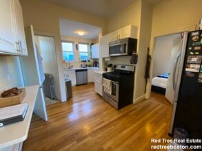 11 Stickney Ave, Unit 1 in Somerville, MA - Building Photo - Building Photo