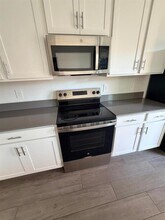 1661 Cross Prairie Pkwy in Kissimmee, FL - Building Photo - Building Photo