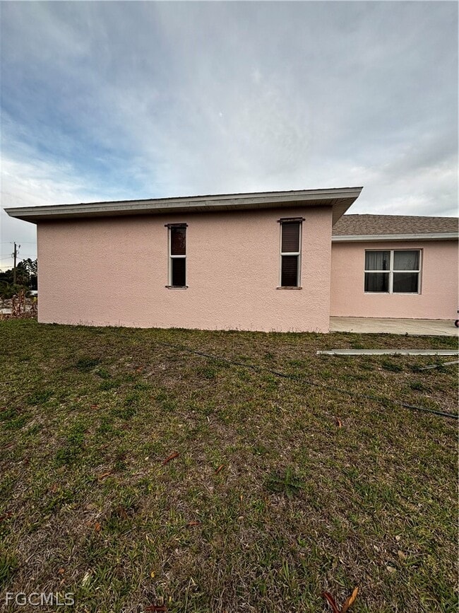 property at 903 Unice Ave N