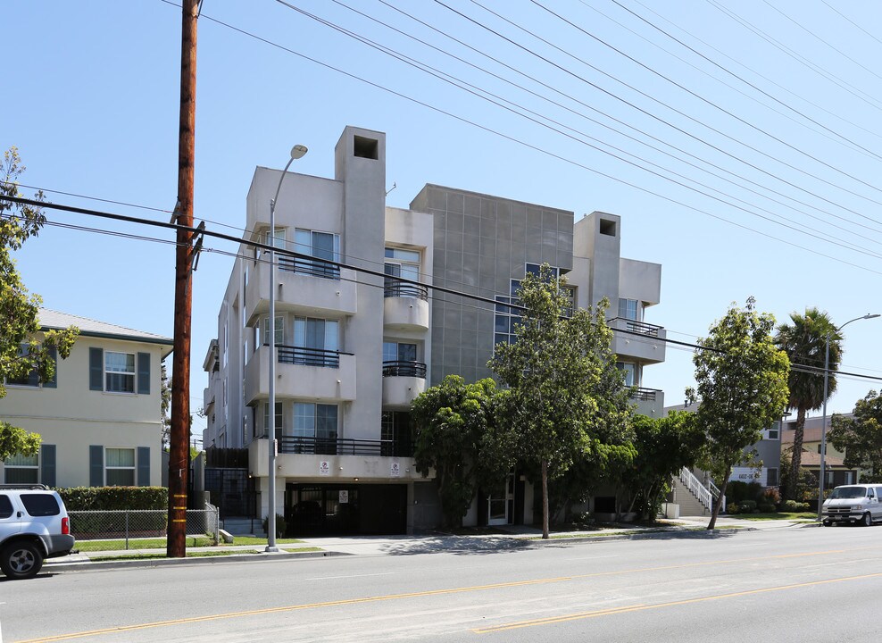 4320 S Centinela Ave in Los Angeles, CA - Building Photo