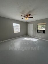 7457 Grant Ave in Jacksonville, FL - Building Photo - Building Photo