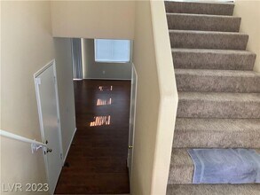 5320 Desert Columbine Ct in North Las Vegas, NV - Building Photo - Building Photo