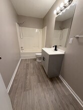 125 McClure St, Unit C in Chester, SC - Foto de edificio - Building Photo