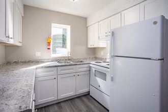 Cedar Ridge Apartments in Knoxville, TN - Foto de edificio - Interior Photo