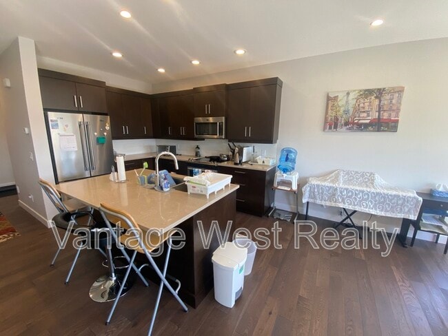 property at 3075-3075 Vint Rd