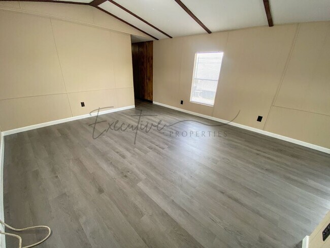 1030 Mildred St-Unit -8 in Sulphur, LA - Building Photo - Building Photo