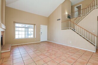 2560 N Lindsay Rd in Mesa, AZ - Building Photo - Building Photo