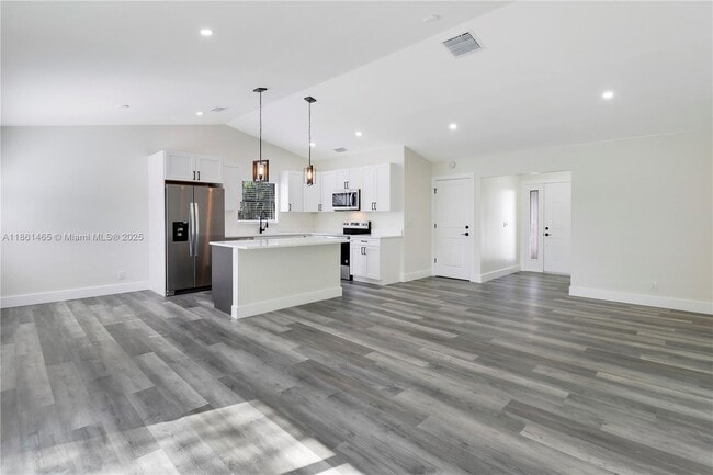 143 Greentree Cir in Jupiter, FL - Building Photo - Building Photo