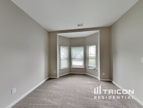 4450 Prather Son Dr in Loganville, GA - Foto de edificio - Building Photo