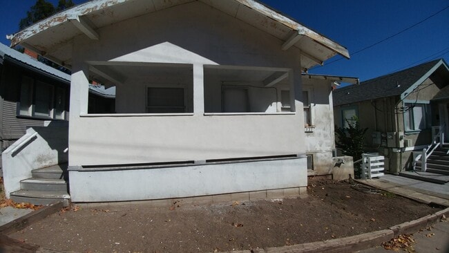 property at 527 N 8th St