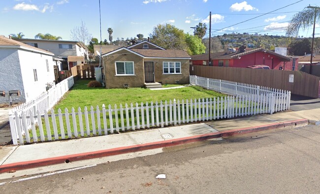 4355-4361 Parks Ave in La Mesa, CA - Building Photo - Building Photo