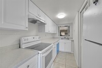 650 NE 149th St in North Miami, FL - Building Photo - Building Photo