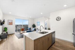 Enso Zen Apartments in Denver, CO - Building Photo